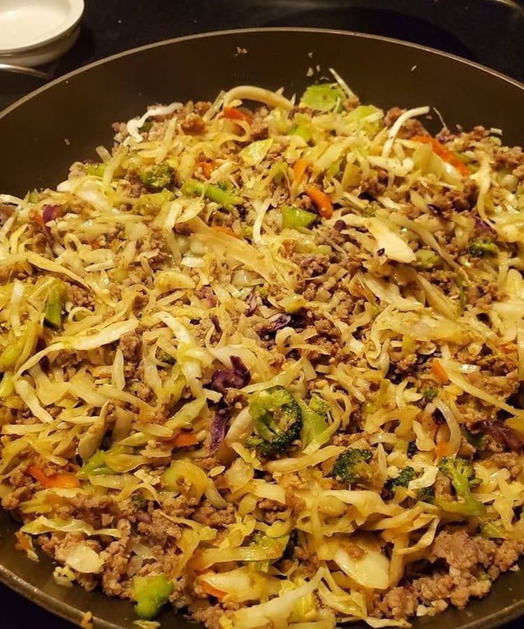 Weight Watchers Instant Pot Egg Roll Bowl with Freestyle SmartPoints / 21  Day Fix - Carrie Elle