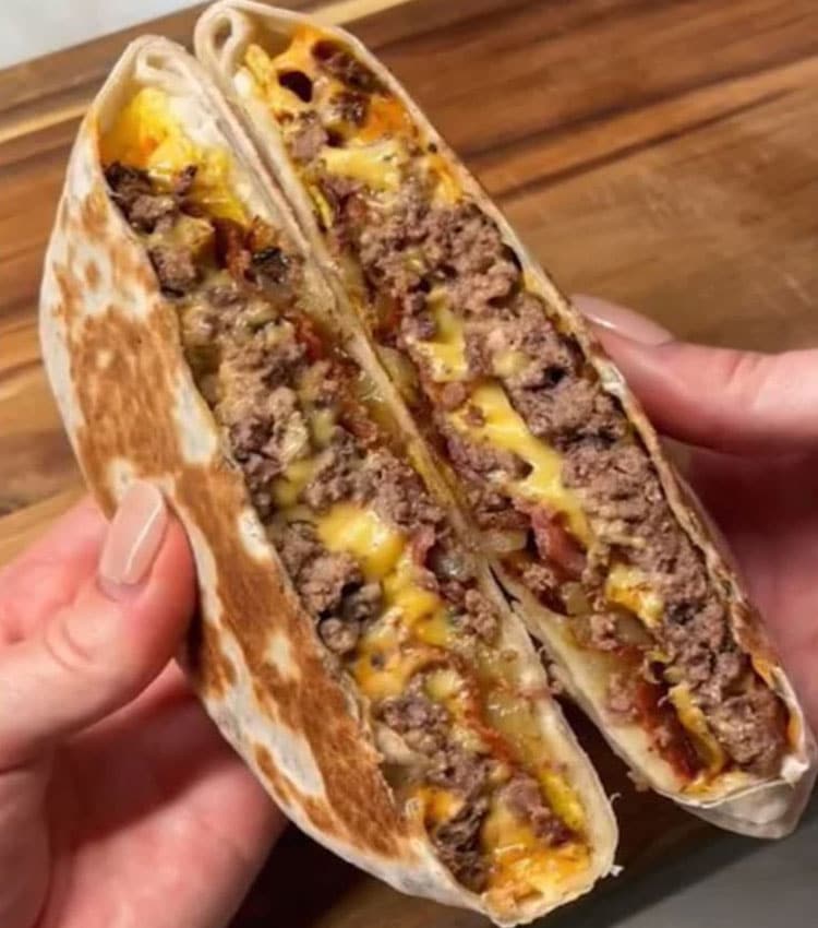 Weight-Watchers-Cheeseburger-Crunch-Wrap