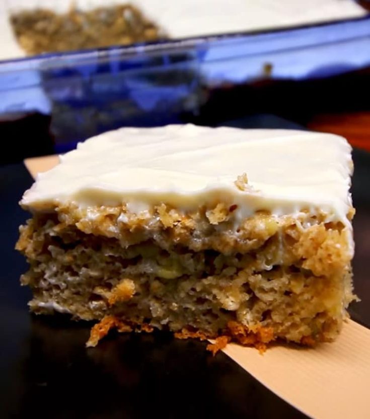 Oatmeal Banana Cake with Cream Cheese Frosting - Weight Watchers